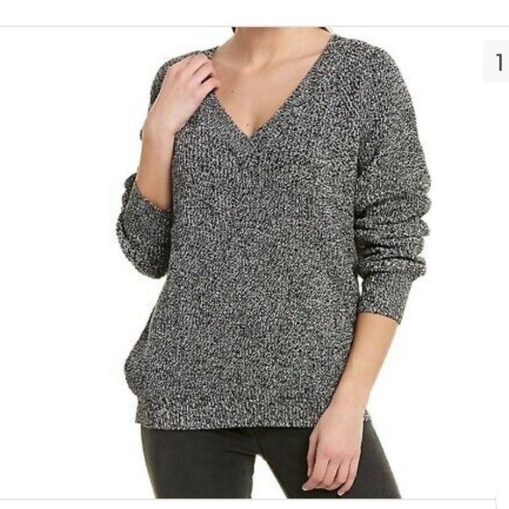 BCBGMaxAzria x small grey sweater NWT vneck